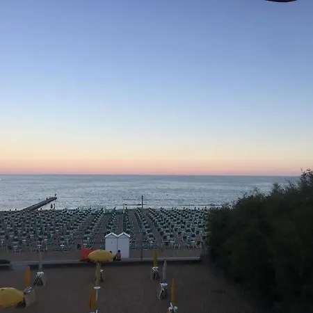Fronte Mare Lido Appartamento